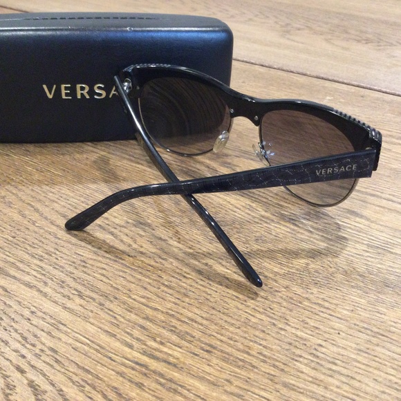 Versace Sunglasses Black w/ Shimmery Silver Patterns - Picture 5 of 9